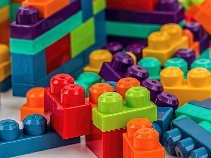 analisis comparativo de las marcas blancas de juguetes tipo lego ventajas y desventajas