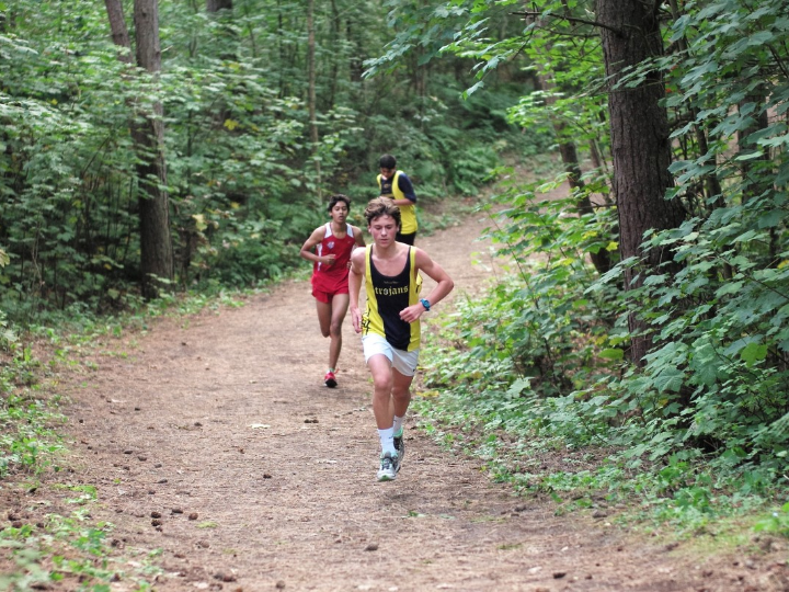 analisis de los mejores chalecos para trail running idescubre cual se adapta mejor a tu aventura en la montana