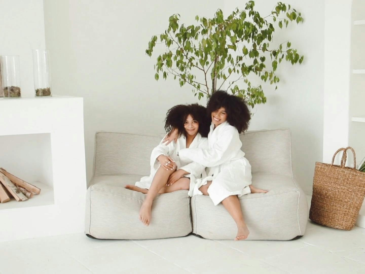 analisis del mejor albornoz juvenil para chica comodidad y estilo en una prenda imprescindible