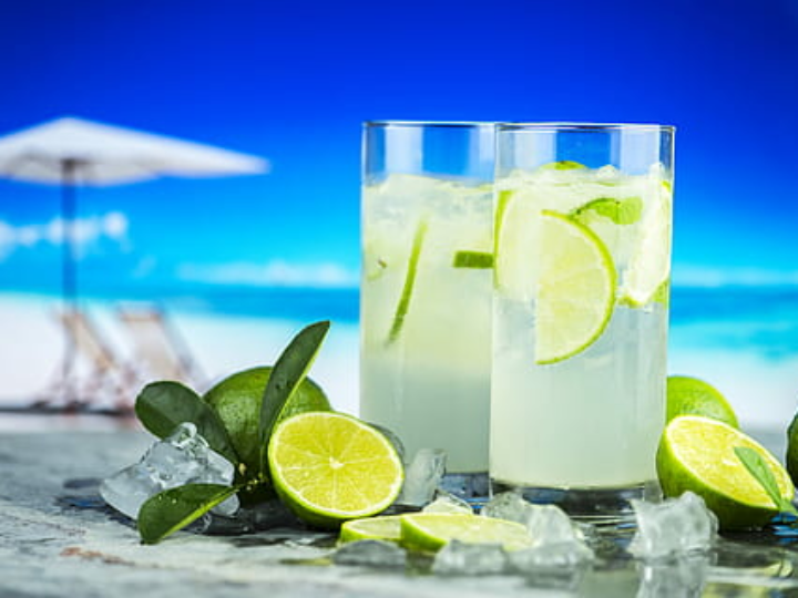 aquarius de donde es descubre el origen internacional de esta refrescante bebida