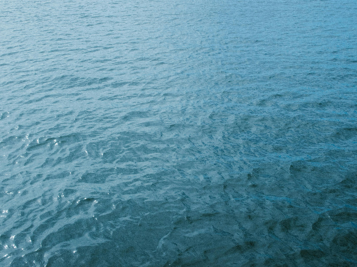 diferencia entre agua de manantial y mineral