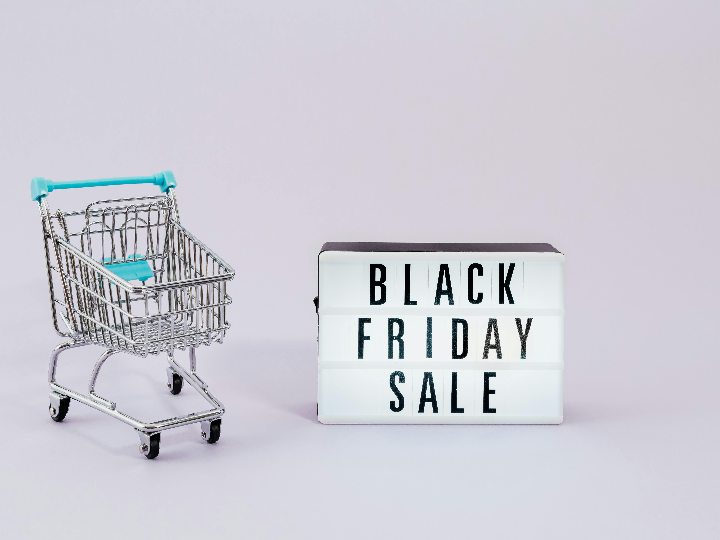 green friday vs black friday como elegir sostenibilidad en la era del consumo