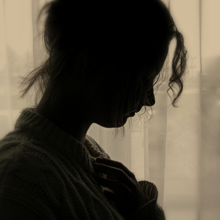 la mujer en silencio