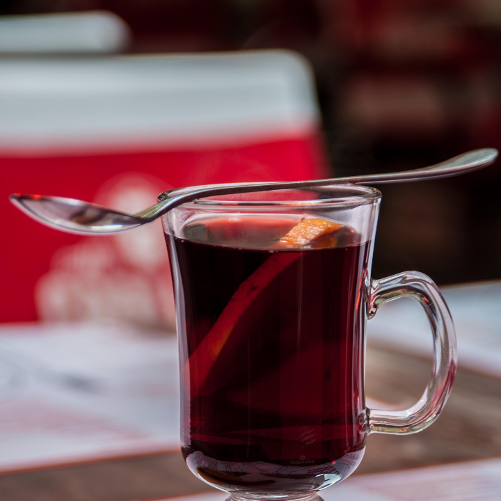 origen e historia del vino el nacimiento de esta bebida milenaria