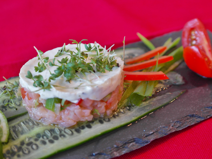 que queso combina con el salmon ahumado