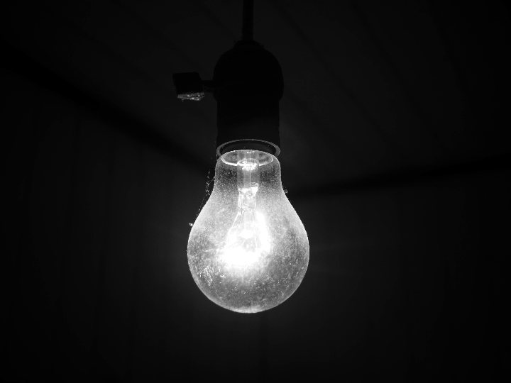 tocador maquillaje negro con bombillas led espejo taburete gaia black